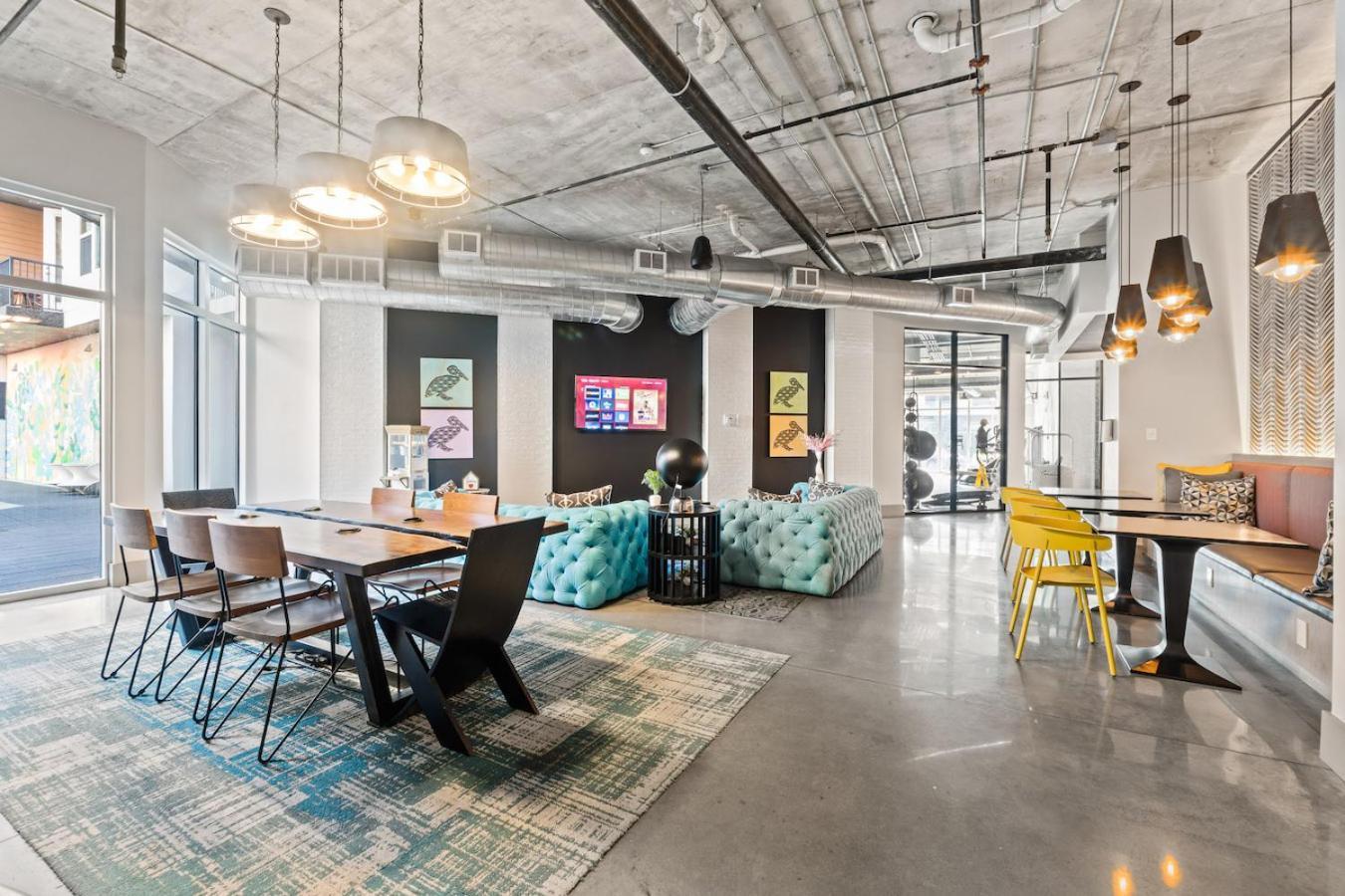 Tropical Field 1 Bed In Downtown With Free Parking Appartement Sint-Petersburg Buitenkant foto